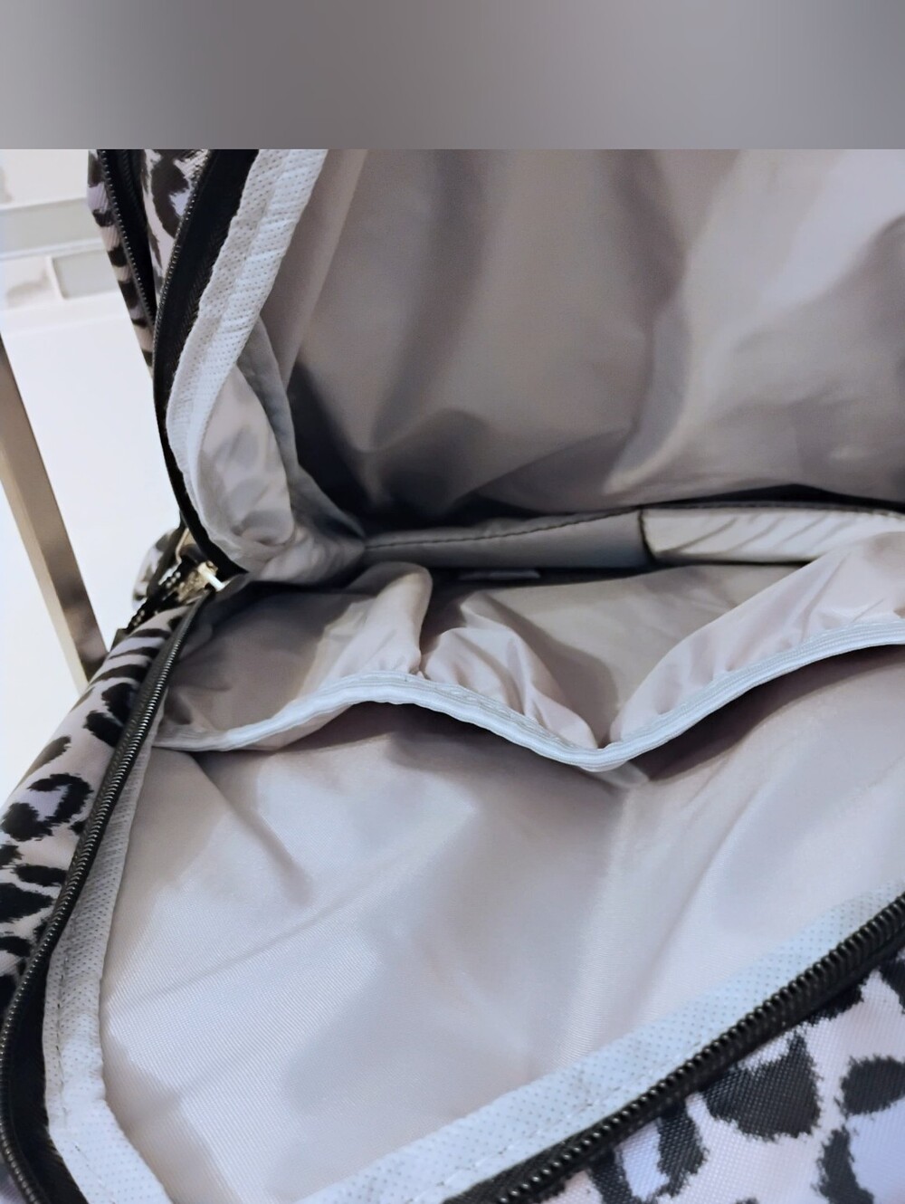 NWT Eastsport Laptop Backpack - Purple, Black, Gray Leopard Print - Picture 15 of 15